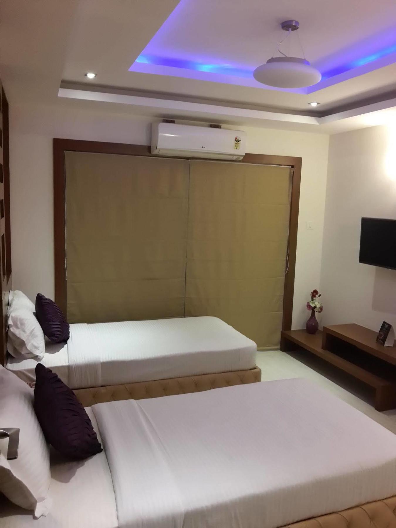 Icon Suites By Bhagini Bangalore Exterior photo